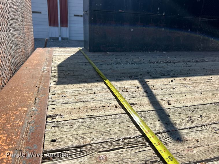 image for item DX1494 1990 Ford C8000 flatbed truck