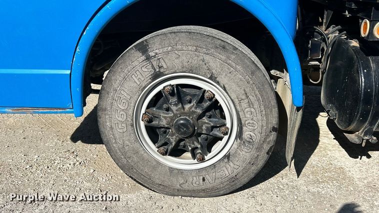 image for item DX1494 1990 Ford C8000 flatbed truck