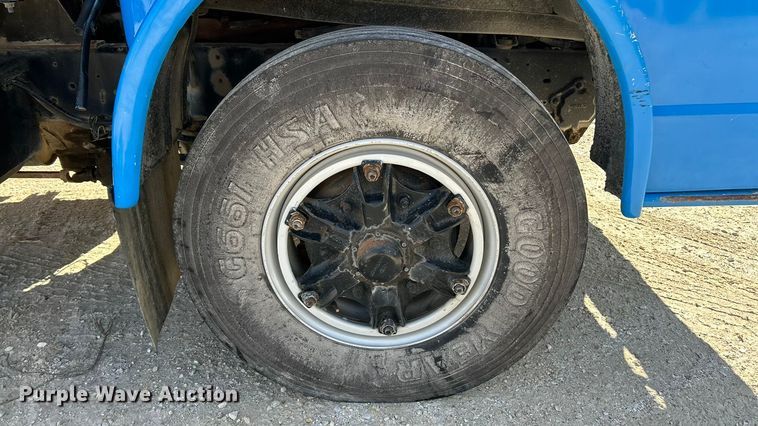 image for item DX1494 1990 Ford C8000 flatbed truck