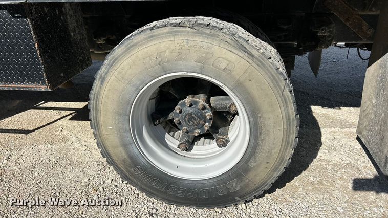 image for item DX1494 1990 Ford C8000 flatbed truck