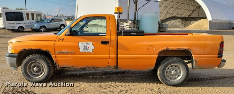 image for item DX6586 1999 Dodge Ram 1500 pickup truck