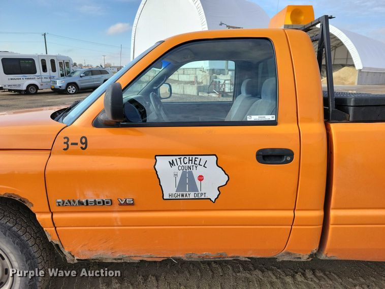 image for item DX6586 1999 Dodge Ram 1500 pickup truck