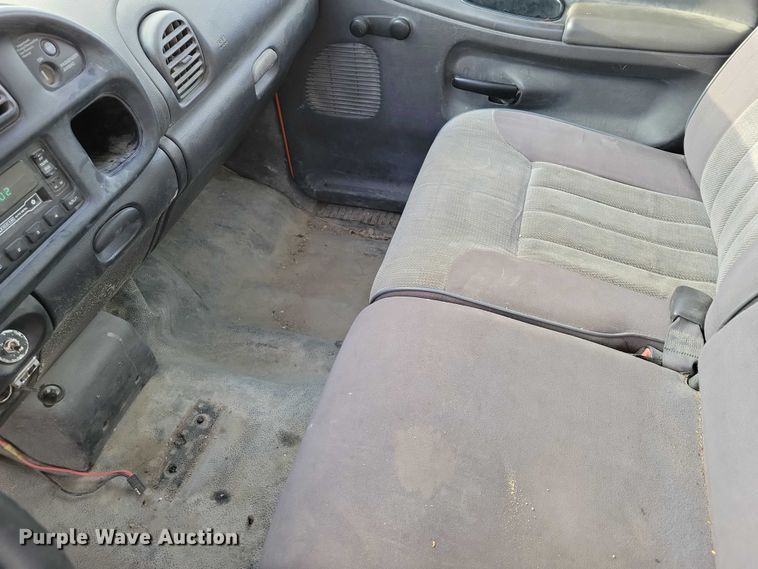 image for item DX6586 1999 Dodge Ram 1500 pickup truck