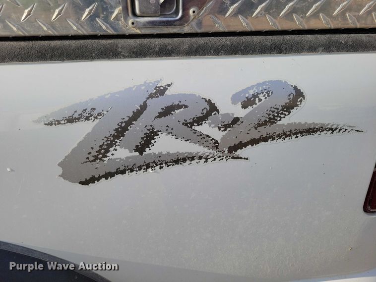 image for item DX6587 2003 Chevrolet  S10 Ext. Cab pickup truck