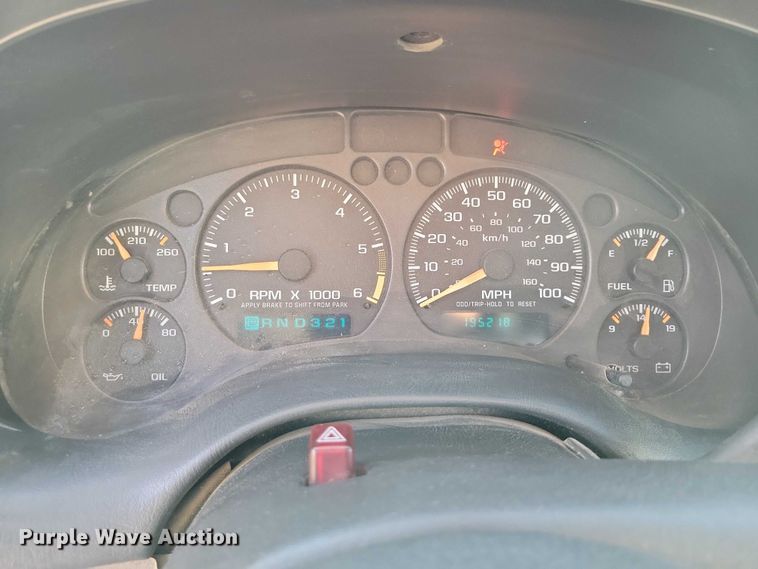 image for item DX6587 2003 Chevrolet  S10 Ext. Cab pickup truck