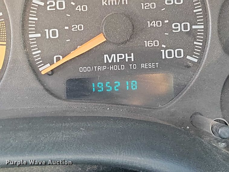 image for item DX6587 2003 Chevrolet  S10 Ext. Cab pickup truck