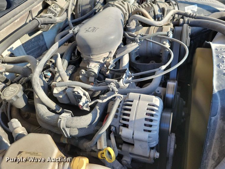 image for item DX6587 2003 Chevrolet  S10 Ext. Cab pickup truck