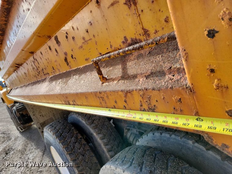 image for item DX6588 1998 International  2554 dump truck