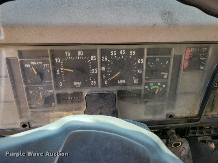 image for item DX6588 1998 International  2554 dump truck