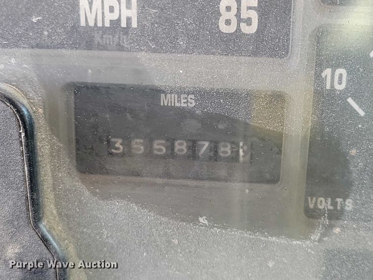 image for item DX6588 1998 International  2554 dump truck