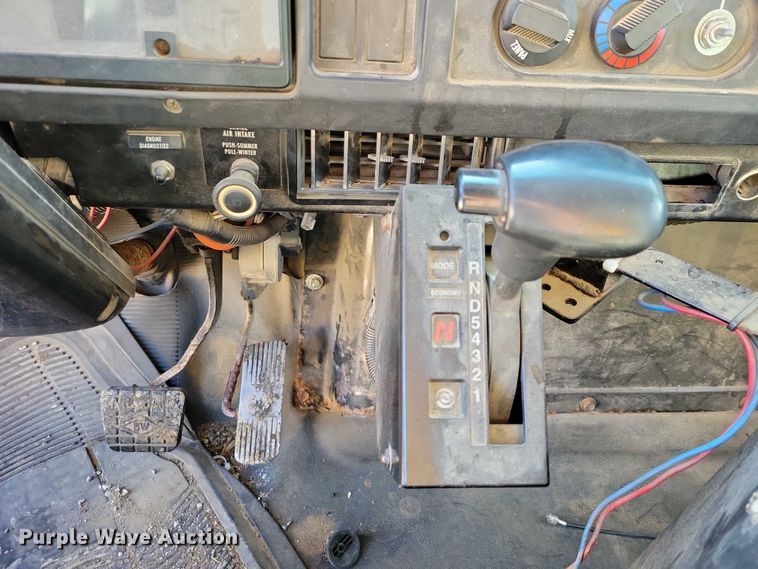 image for item DX6588 1998 International  2554 dump truck