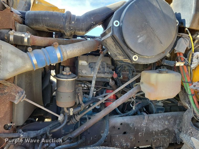 image for item DX6588 1998 International  2554 dump truck