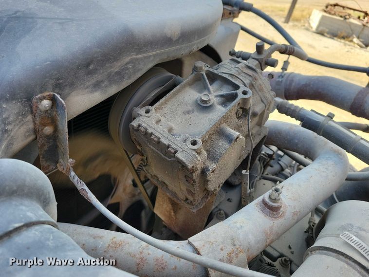 image for item DX6588 1998 International  2554 dump truck