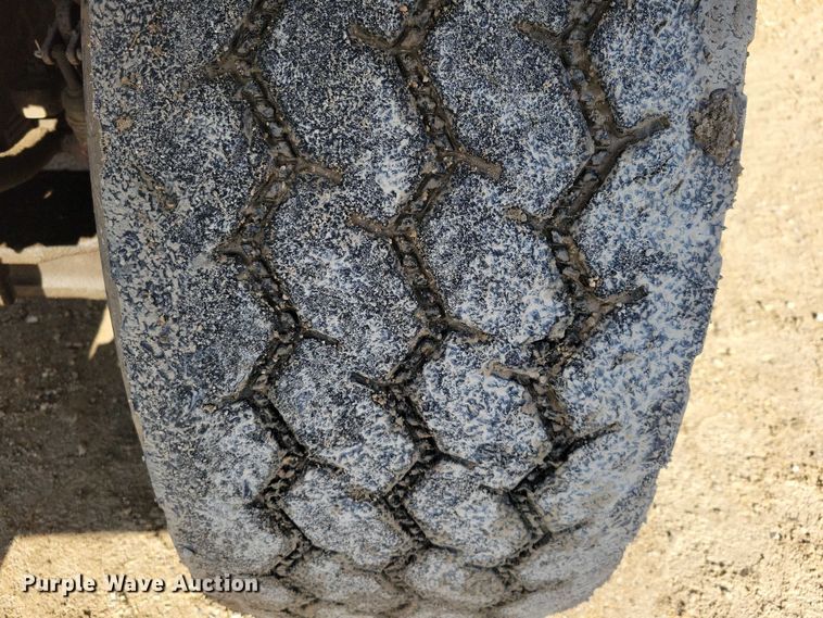 image for item DX6588 1998 International  2554 dump truck