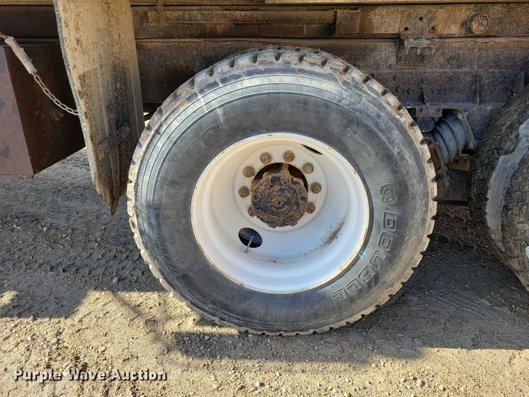 image for item DX6588 1998 International  2554 dump truck