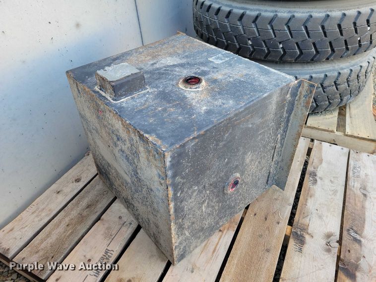 image for item DX6588 1998 International  2554 dump truck