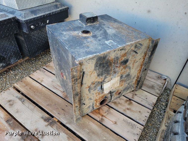 image for item DX6588 1998 International  2554 dump truck