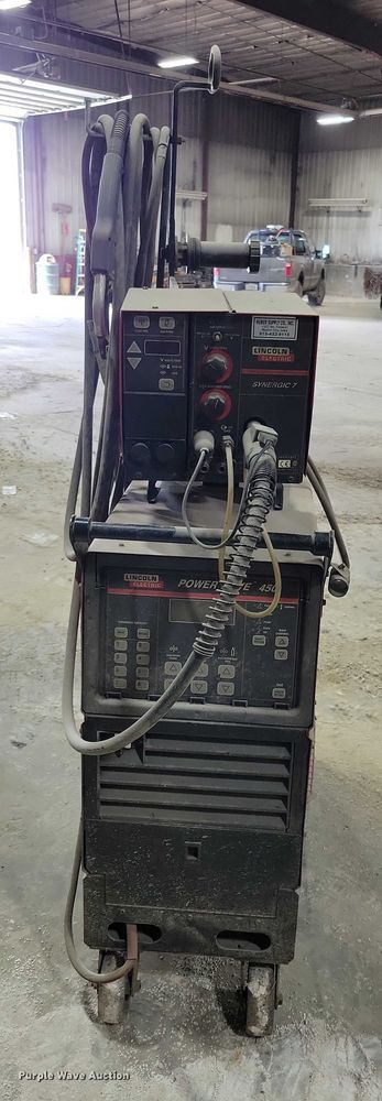 image for item DX6589 Lincoln Powerwave 450 welder