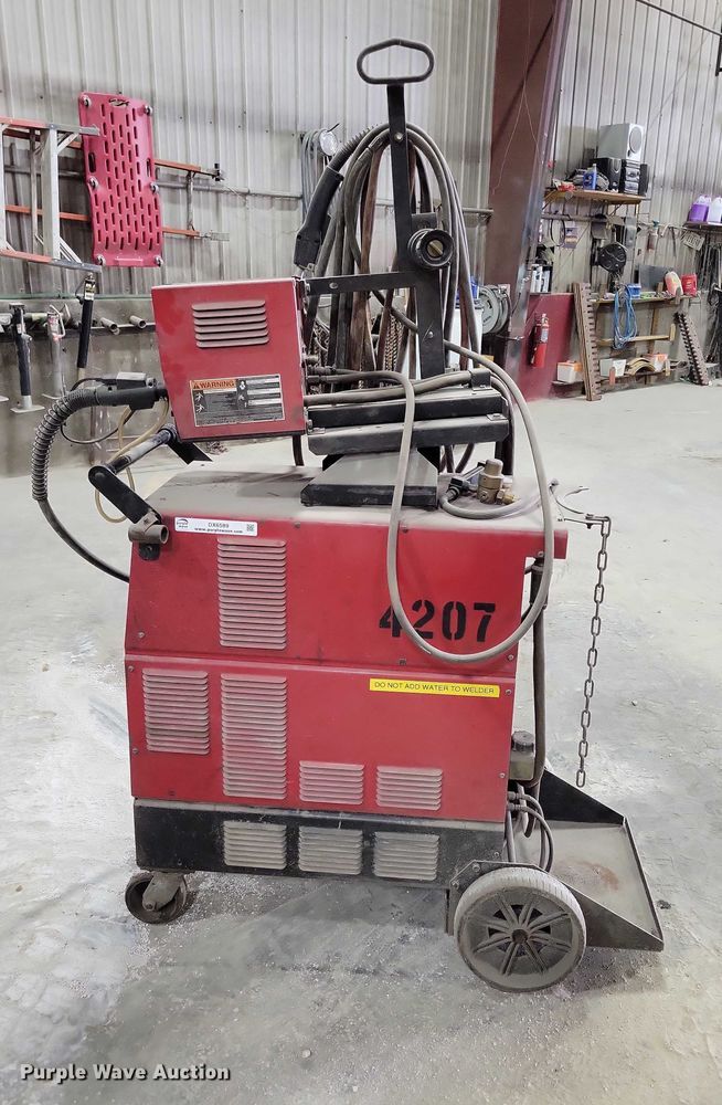 image for item DX6589 Lincoln Powerwave 450 welder