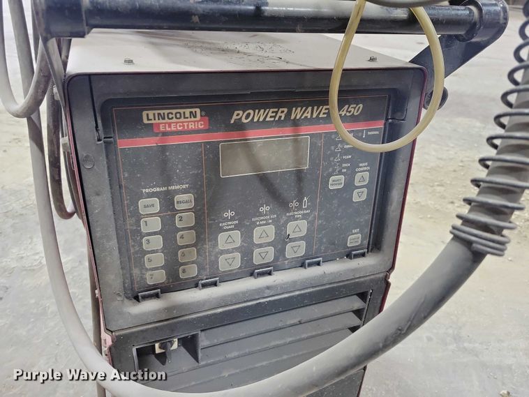 image for item DX6589 Lincoln Powerwave 450 welder