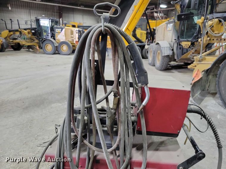 image for item DX6589 Lincoln Powerwave 450 welder