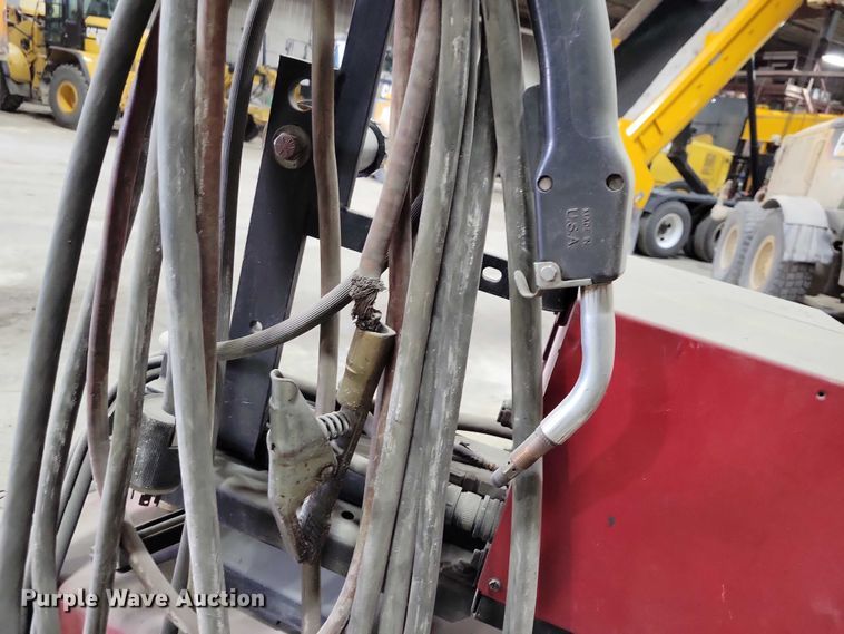 image for item DX6589 Lincoln Powerwave 450 welder