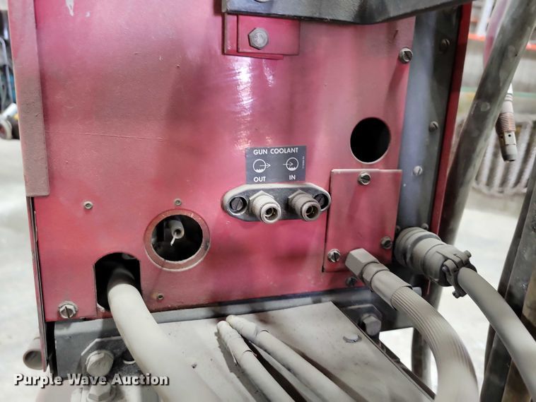 image for item DX6589 Lincoln Powerwave 450 welder