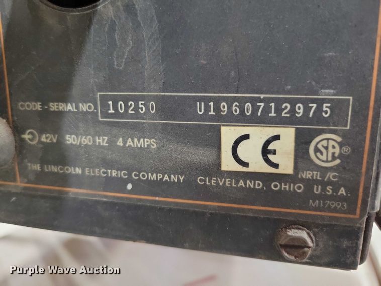 image for item DX6589 Lincoln Powerwave 450 welder