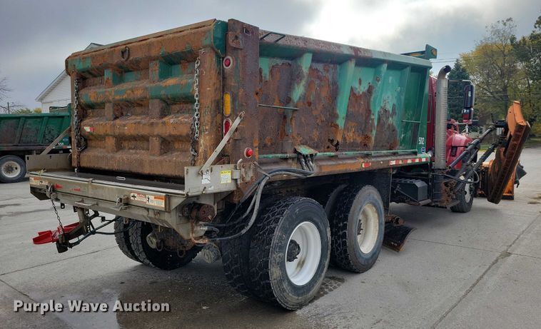 image for item DX6590 2012 International  Work Star 7600 dump truck