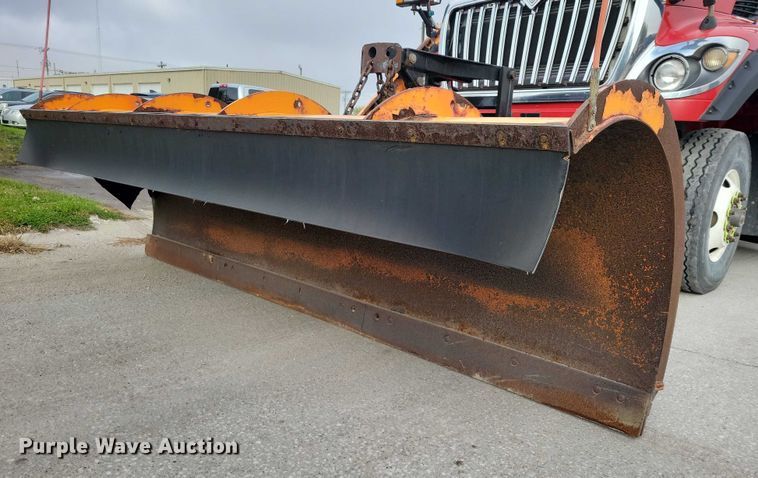 image for item DX6590 2012 International  Work Star 7600 dump truck