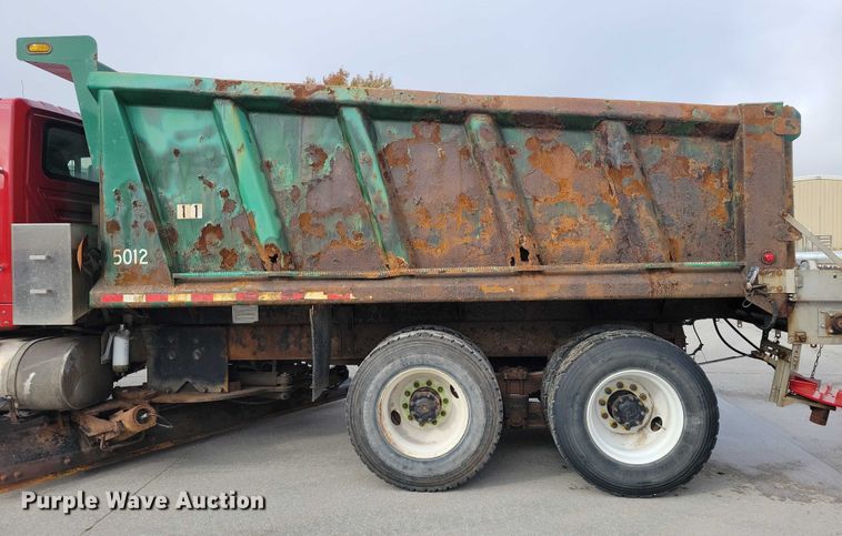 image for item DX6590 2012 International  Work Star 7600 dump truck