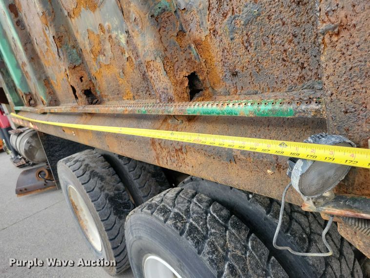 image for item DX6590 2012 International  Work Star 7600 dump truck