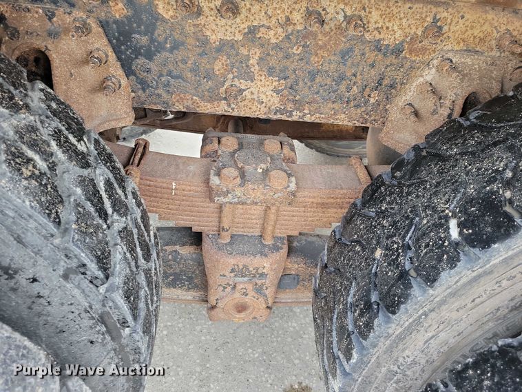 image for item DX6590 2012 International  Work Star 7600 dump truck