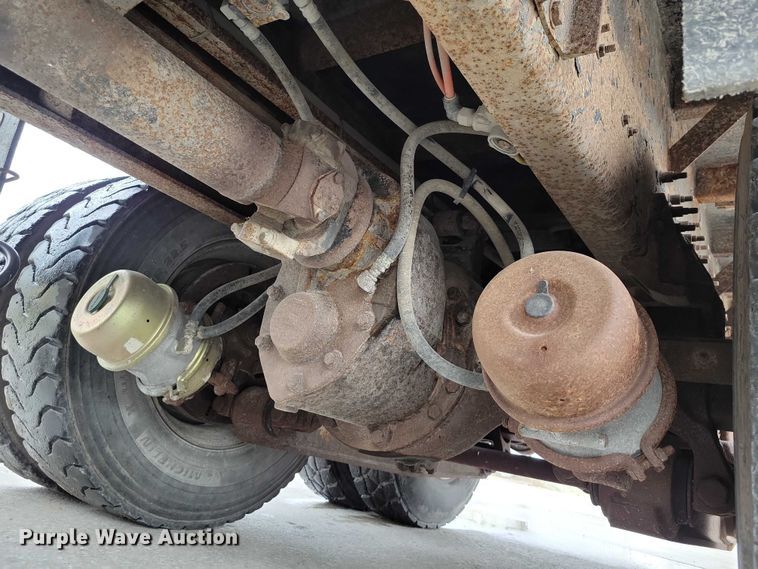 image for item DX6590 2012 International  Work Star 7600 dump truck