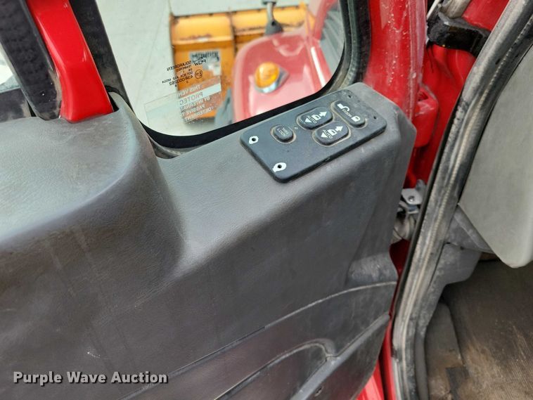 image for item DX6590 2012 International  Work Star 7600 dump truck