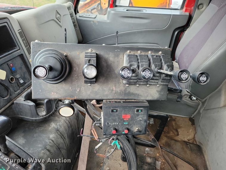 image for item DX6590 2012 International  Work Star 7600 dump truck