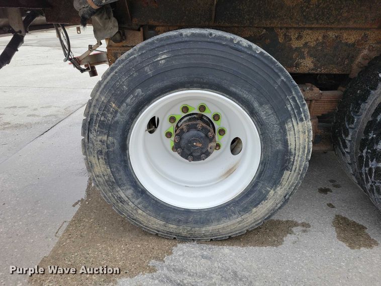 image for item DX6590 2012 International  Work Star 7600 dump truck