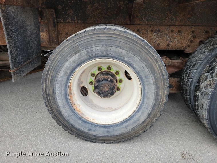 image for item DX6590 2012 International  Work Star 7600 dump truck