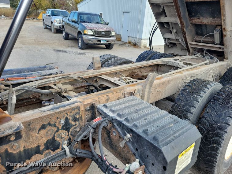 image for item DX6591 2011 International  Work Star 7500 dump truck