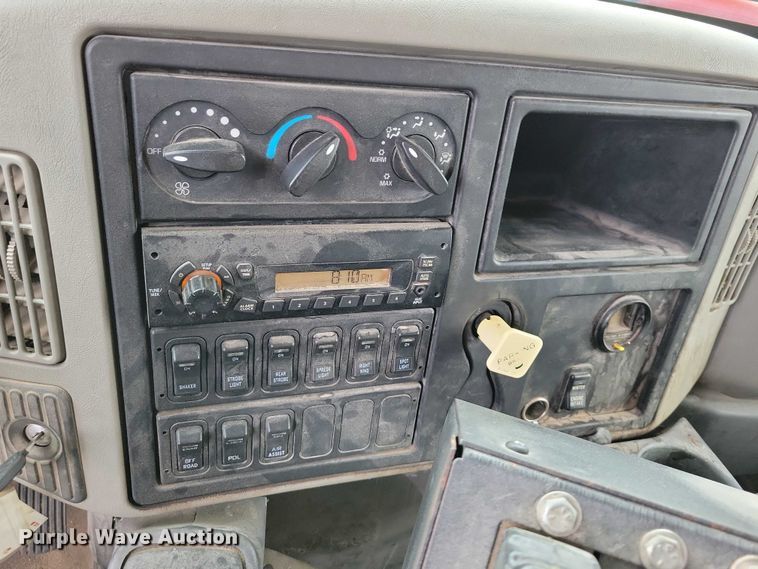 image for item DX6591 2011 International  Work Star 7500 dump truck