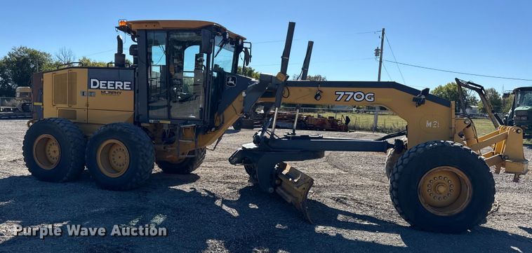 MOTOCONFORMADORA JOHN DEERE 770G 2009