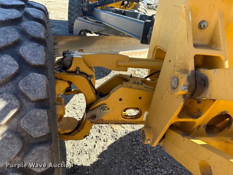 image for item DY8321 2009 John Deere 770G motor grader