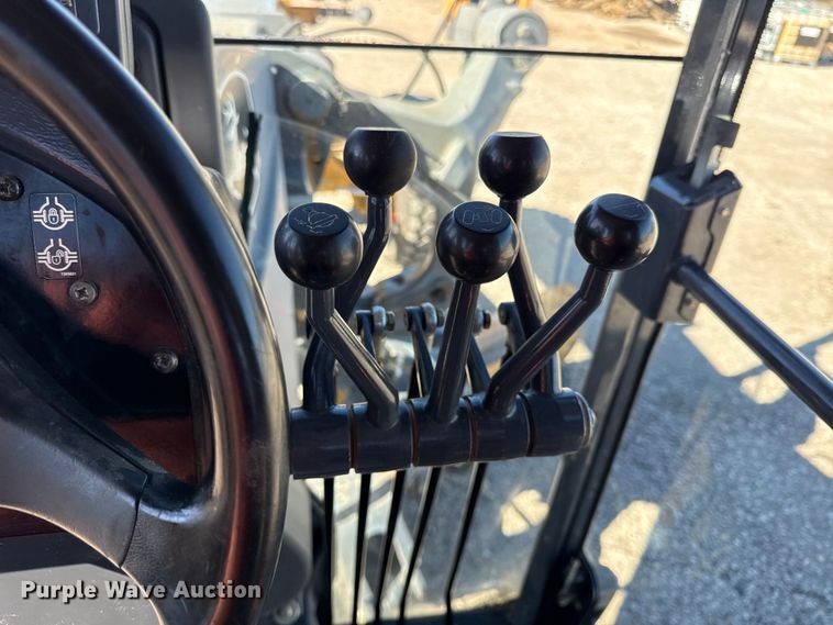 image for item DY8321 2009 John Deere 770G motor grader