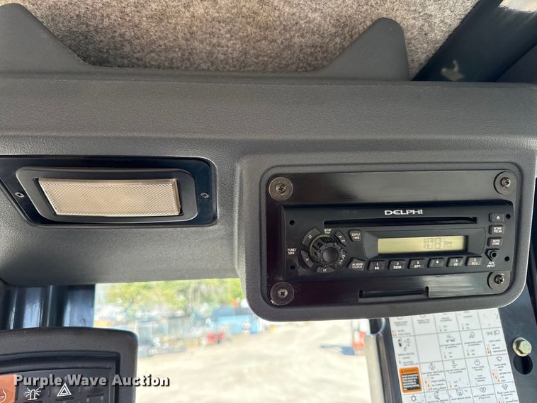 image for item DY8321 2009 John Deere 770G motor grader