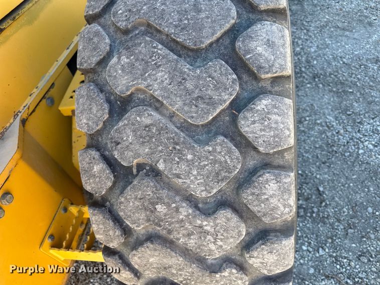 image for item DY8321 2009 John Deere 770G motor grader