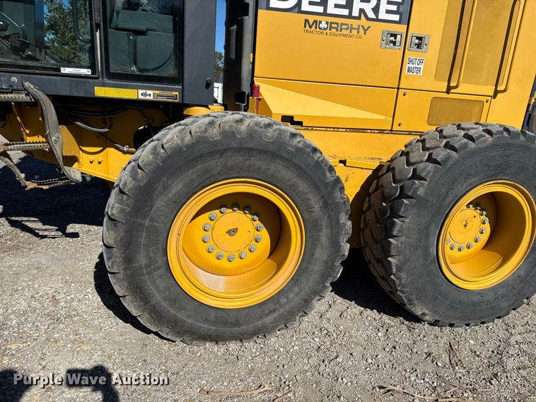 image for item DY8321 2009 John Deere 770G motor grader