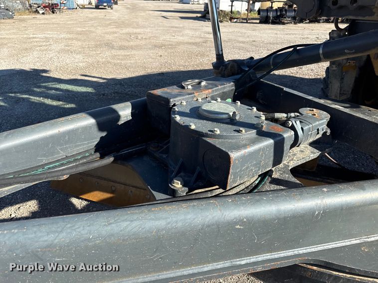 image for item DY8322 2009 John Deere 770G motor grader