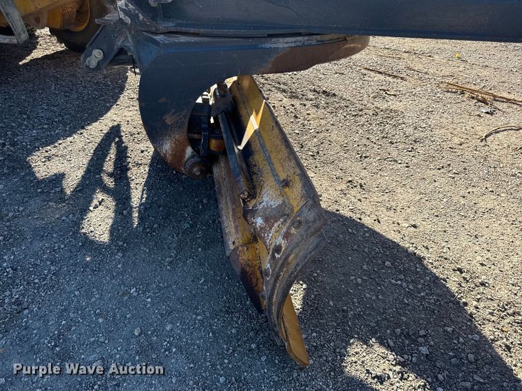 image for item DY8322 2009 John Deere 770G motor grader