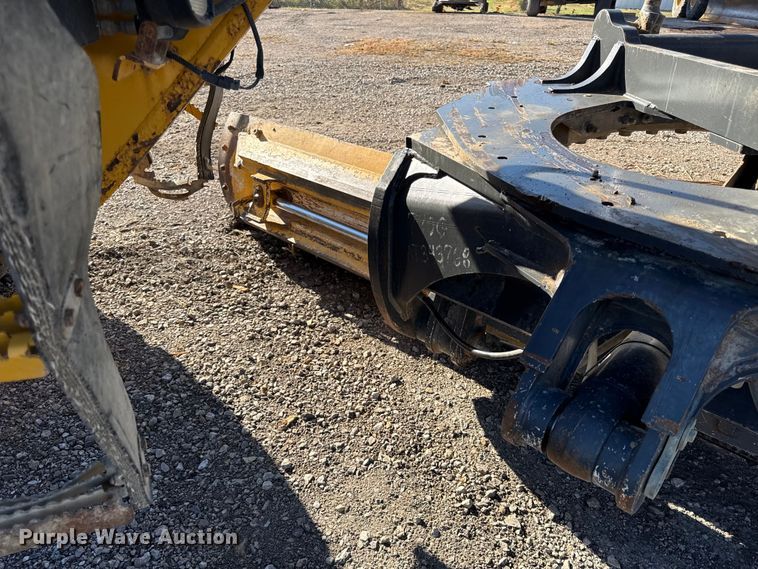 image for item DY8322 2009 John Deere 770G motor grader