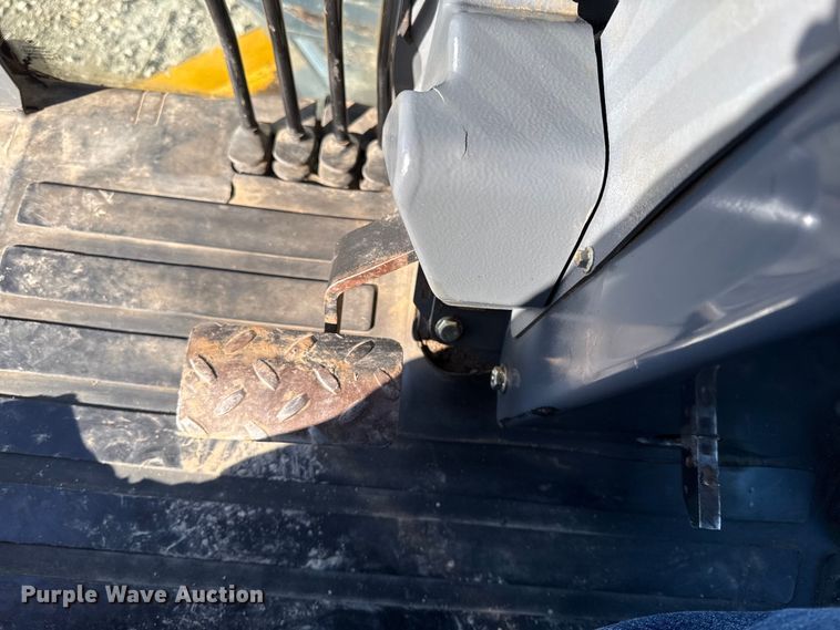 image for item DY8322 2009 John Deere 770G motor grader